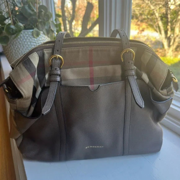 Burberry leather and canvas Tan and Brown - Grey Shoulder / Tote Bag - Picture 2 of 12